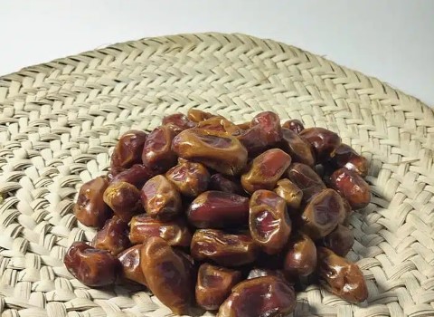 تصویر 3 از قیمت خرما استعمران درجه یک با کیفیت ارزان + خرید عمده
